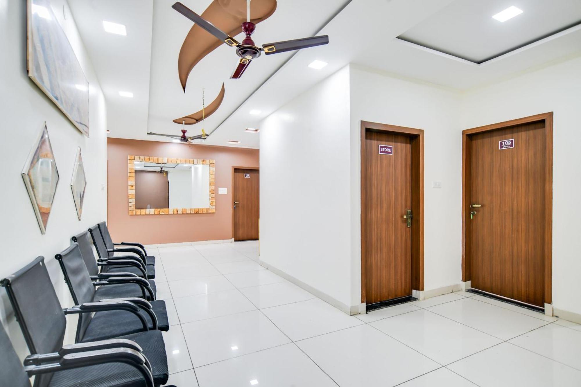 Kanadiya Super Collection O Indore Near Omax City 1 מראה חיצוני תמונה